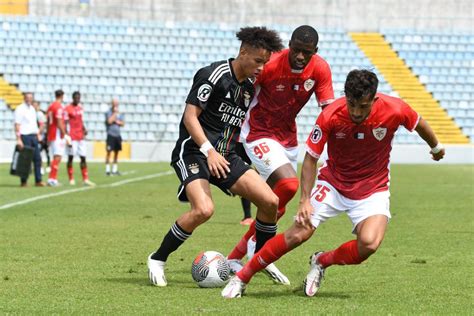 Segunda Fase Da Liga Revela O Clube Desportivo Santa Clara No Segundo