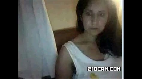 Mature Babe Flash Boobs On Cam XNXX