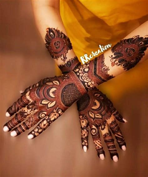 Intricate Henna Designs For Beautiful Hands