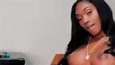 Free Guy Sucks Black Shemale Porn Videos XHamster