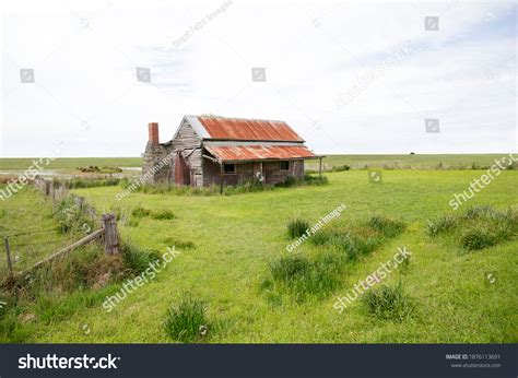 1,173 Australian Farm House Images, Stock Photos & Vectors | Shutterstock