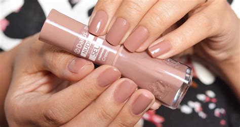 Esmalte Dailus Crema Nude Cada Um tem o Seu Vício de MeninaVício de Menina