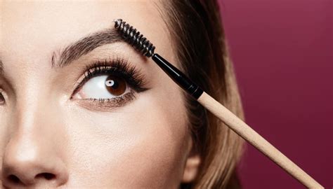 How To Easily Fill In Your Eyebrows The Right Way Unlimited Beauty