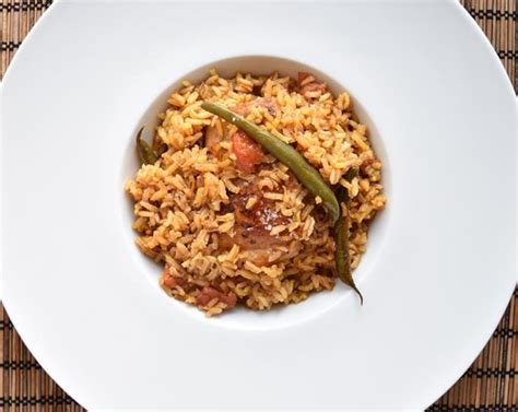 Chicken Valencia Paella Recipe | SideChef