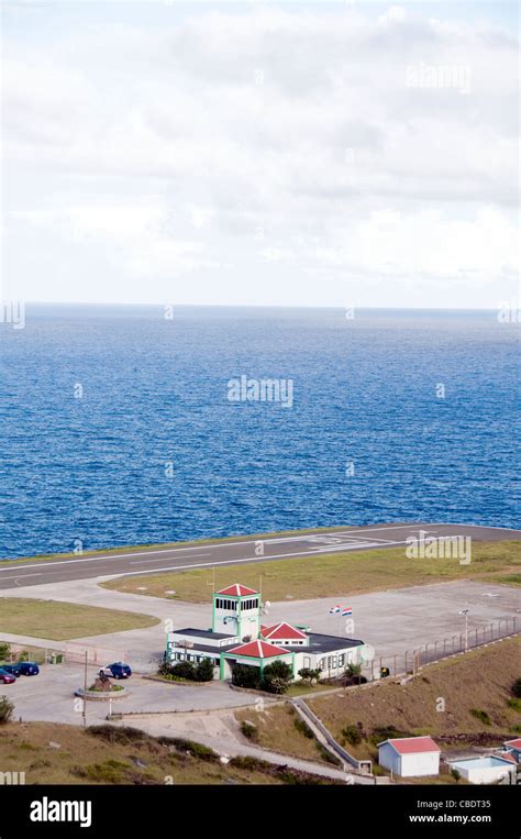 tower terminal very short runway Juancho E. Yrausquin Airport Saba ...