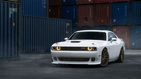 White Dodge Challenger Wallpapers - Top Free White Dodge Challenger Backgrounds - WallpaperAccess