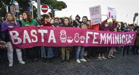 Violenza Sulle Donne Il 55 Dei Femminicidi Commessi In Italia Sono Al