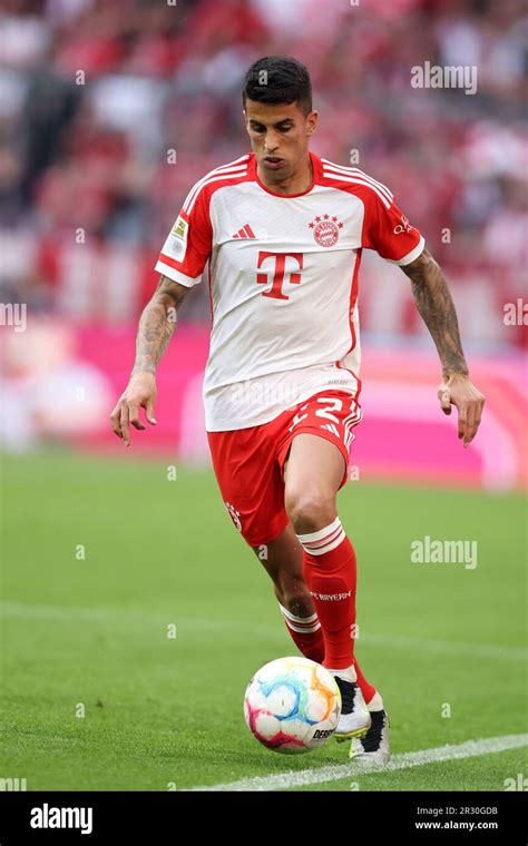 Joao Cancelo Of Fc Bayern Muenchen Fc Bayern Muenchen Rb Leipzig Fussball 1 Bundesliga