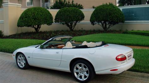 2000 Jaguar Xk8 Convertible For Sale At Auction Mecum Auctions