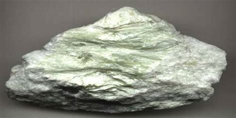 Tremolite: Properties and Occurrence - Assignment Point