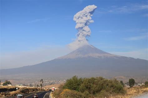 Suspenden ritual a Don Goyo por actividad en el Popocatépetl e