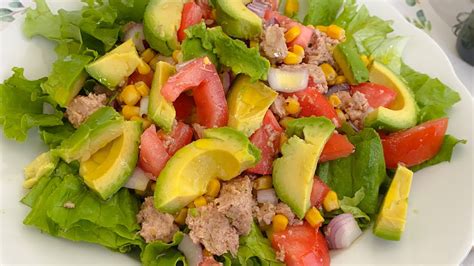 Salade Au Thon Et Avocat Recette Simple Et Rapide Youtube