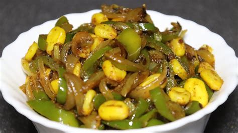 स्वीट कॉर्न शिमला मिर्च और प्याज की भुर्जी Corn Capsicum Masala