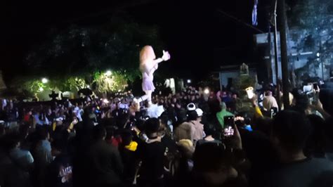 Sambut Hari Raya Nyepi Umat Hindu Di Sempu Pawai Ogoh Ogoh