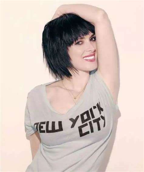 Hot Winona Ryder Boobs Photos ThBlog