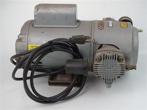 Gast Oil Less Piston Air Compressor Vacuum Pump 5lca 10 M500x