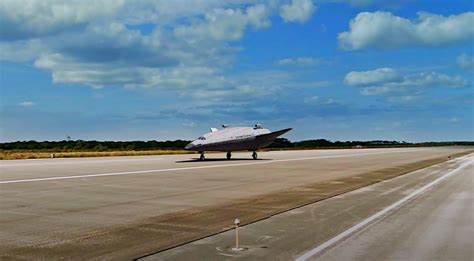 Star Clipper Lifting Body Spaceplane Is The Space Shuttle Of An