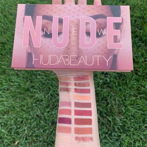 Huda Beauty The New Nude Palette Review 3 Looks For Inspiration