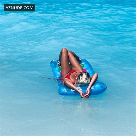 Caroline Vreeland Nude Covered And Sexy Photos From Instagram April 2020 AZNude