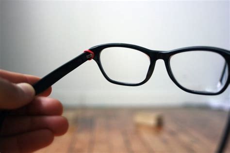 How To Tighten Loose Glasses Leaftv