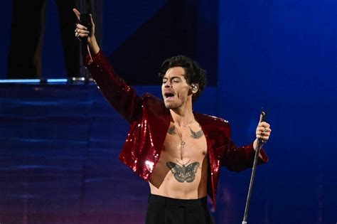 Konzert In Wien Harry Styles Bringt Happel Stadion Zum Kreischen