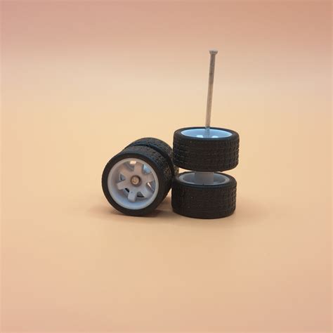 Колеса резиновые с дисками для машинок Hot Wheels купить с доставкой по выгодным ценам в