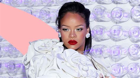 Rihanna Shares Naked Maternity Shoot Photos From First Pregnancy Glamour UK