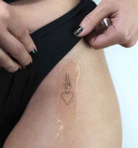 84 Unique Small Tattoos For Women With Meaning