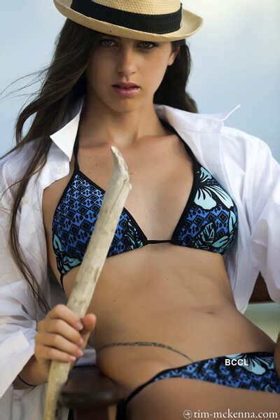 Hot Bikini Models Photoshoot Pics