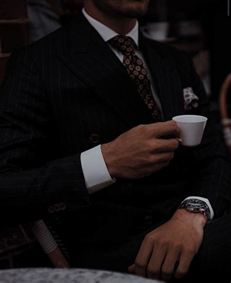 Pin By 𝐌 𝐀 𝐑 𝐈 𝐀 On ━ M A L E Business Man Photography Gentleman