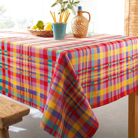 Ambiance Chaleureuse Avec La Nappe Madras Blancheporte Nappe