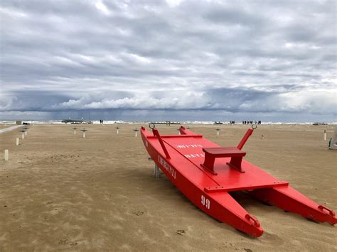 Niente Mare D Inverno Se Non C Il Salvataggio Rimini E Riccione Si