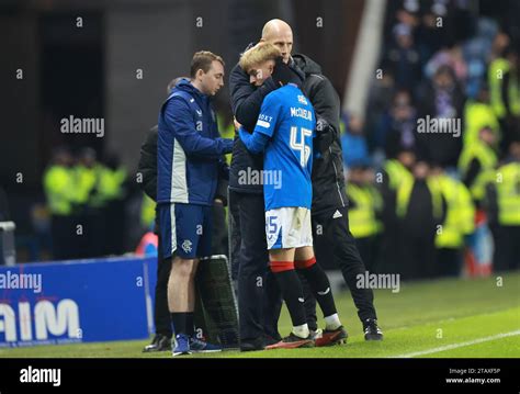 L Entra Neur Des Rangers Philippe Clement Embrasse Ross Mccausland