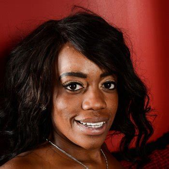 Watch Chocolate Babe Honey Dropps Getting Wet With Toys