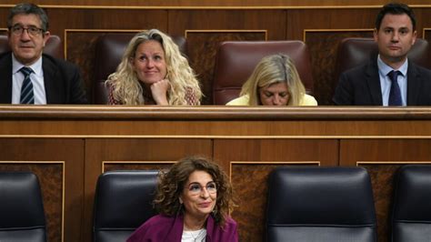 El PSOE vota en contra de reconocer la labor de Policía y Guardia Civil