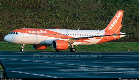 G Uzhp Easyjet Airbus A N Photo By Nelson Sousa Id