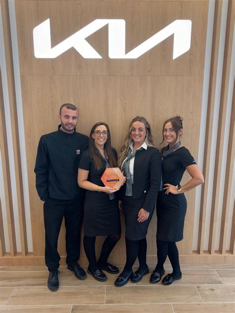 Customers debate if Halfords Romford has the best repair service 4