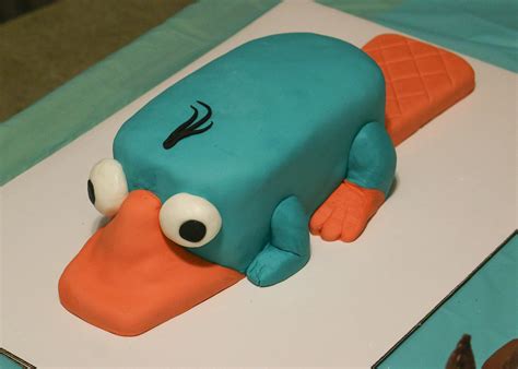 Making A Perry The Platypus Fondant Cake