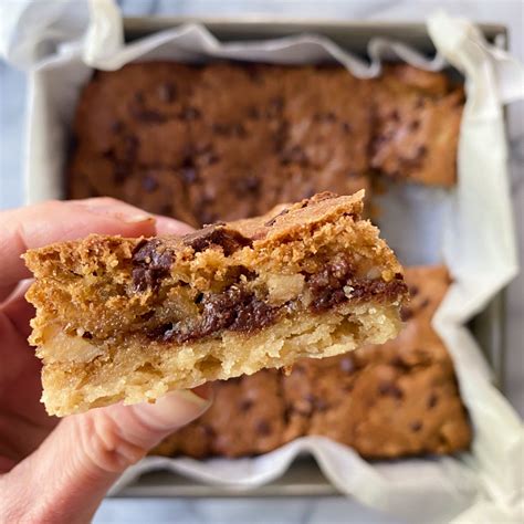 Chocolate Chip Dream Bars Recipes | healthyGFfamily.com