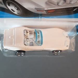 Mattel Other Corvette Stingray Convertible Hot Wheels Factory Fresh Collection White