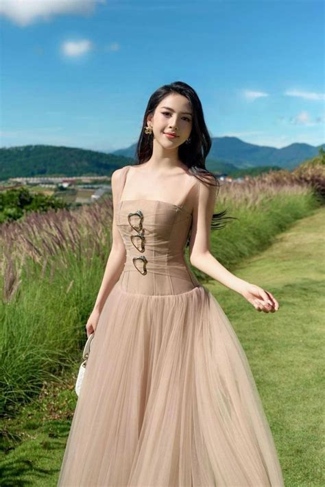 Váy nude công chúa LINH PHUNG Hizu Dress Up