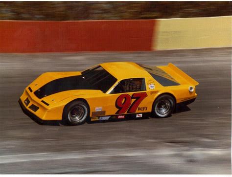 Alan Kulwicki - Gallery - Bobby Sparks | racersreunion.com