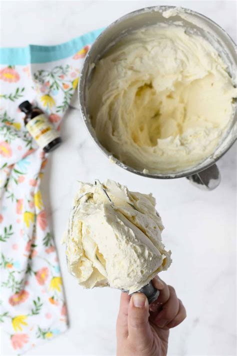 Homemade Vanilla Semi Naked Cake Sizzling Eats