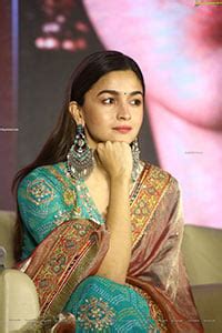 Alia Bhatt at RRR Movie Press Meet, HD Photo Gallery