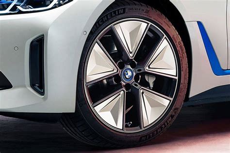 BMW I4 2022 Harga Review Spesifikasi Promo Agustus Zigwheels