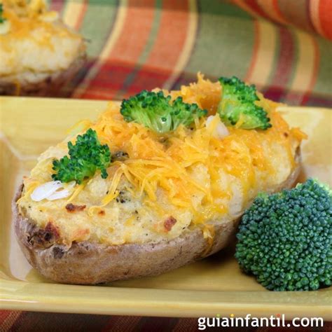 Patatas o papas rellenas con brócoli y queso Recetas al horno