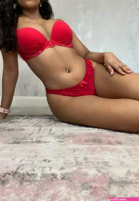 Roshni Kiara Nude Videos Sexy Photos