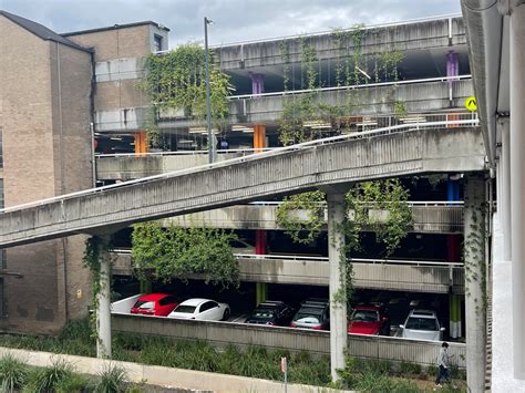 CONSTRUCTION — Urban Renew