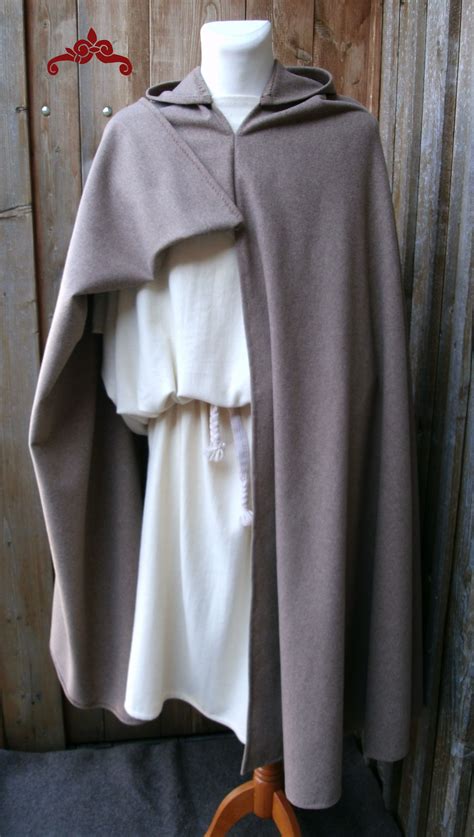 Paenula, römischer Mantel. Paenula, roman cloak | Roman clothes ...