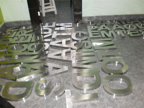 Letras Em A O Escovado Letras A O Letras Alto Relevo Rio De Janeiro